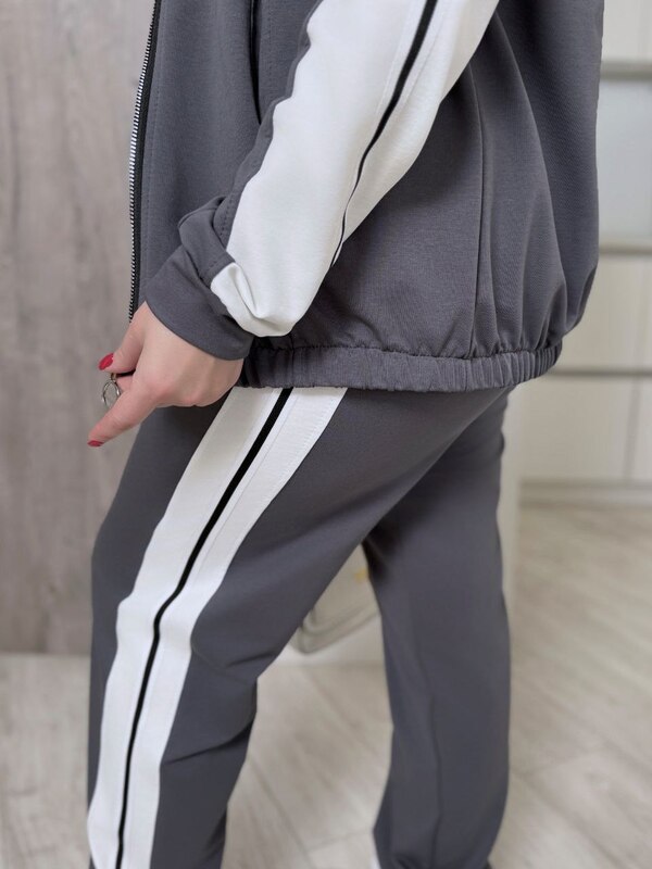 Спортивний костюм 128262